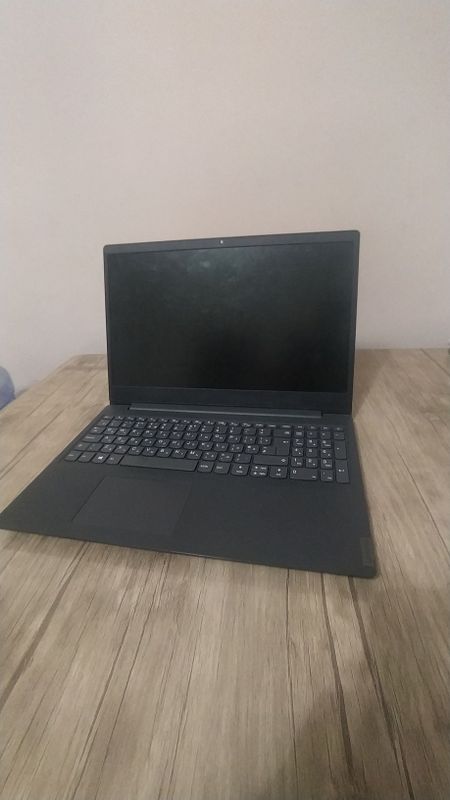 Noutbuk lenovo v15 Noutbuk lenovo v15
