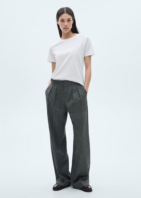 Базовые футболки Mango Базовые футболки Mango
