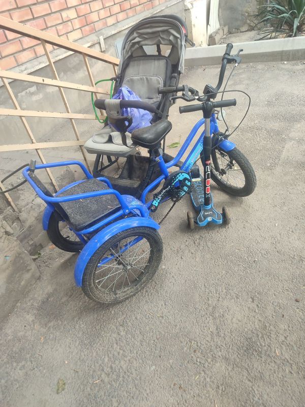 Uch oyoqli velosiped aka ukalar uchun Uch oyoqli velosiped aka ukalar uchun