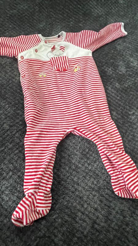 Продам одежду на мальчика Продам одежду на мальчика