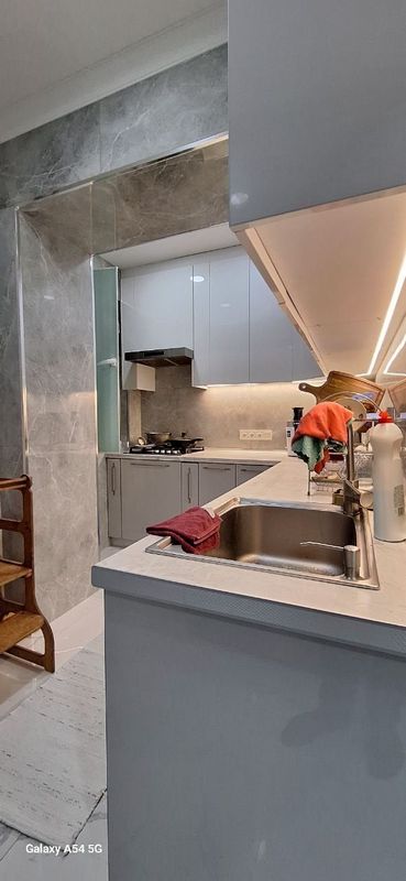 Аренда 3 комнатная 120м2 Хамза с удобствами Аренда 3 комнатная 120м2 Хамза с удобствами