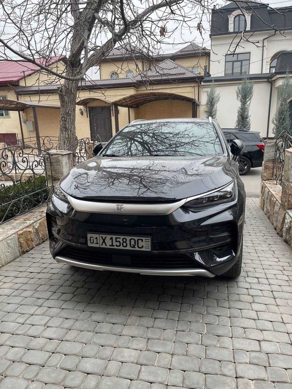 BYD Tang 600km EV