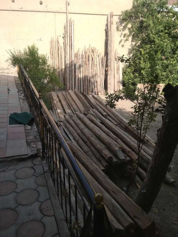 Ikkilamchi Bolorlar va strapilalar sotiladi arzon narxda Ikkilamchi Bolorlar va strapilalar sotiladi arzon narxda