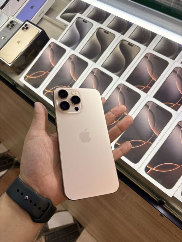 iPhone 16 Pro Max desert ideal iPhone 16 Pro Max desert ideal