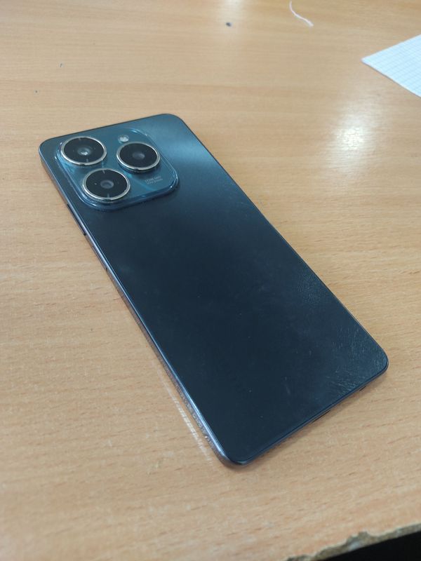 Tecno spark 20 pro Tecno spark 20 pro