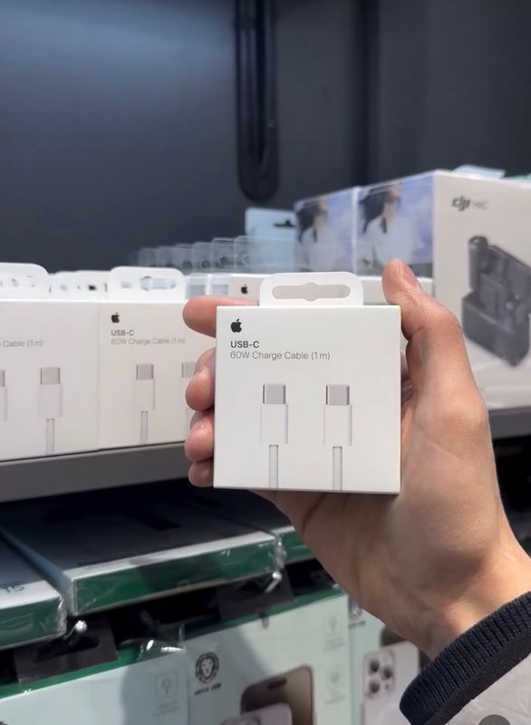 iPhone 15 pro Kabel Type-C Yangi iPhone 15 pro Kabel Type-C Yangi
