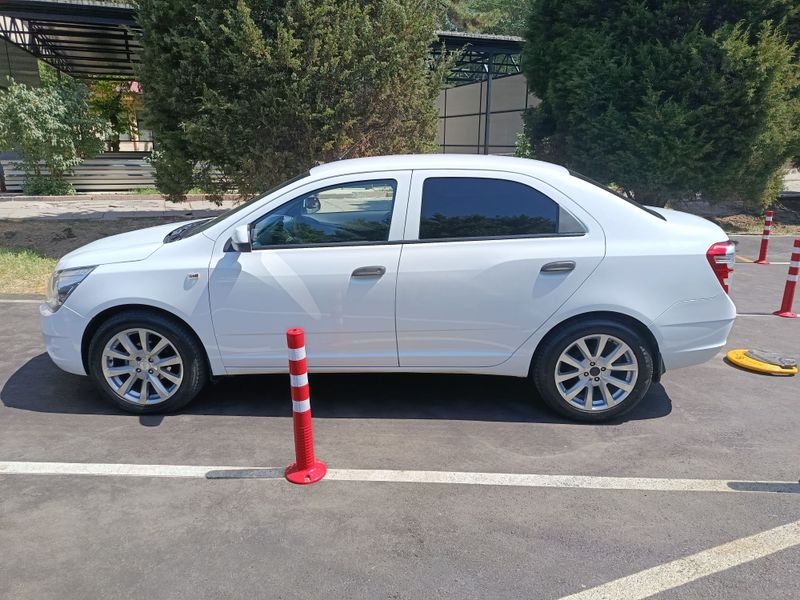 Chevrolet Cobalt sotiladi 2021 oxiri 2022 boshi moshina olib xaydashli Chevrolet Cobalt sotiladi 2021 oxiri 2022 boshi moshina olib xaydashli