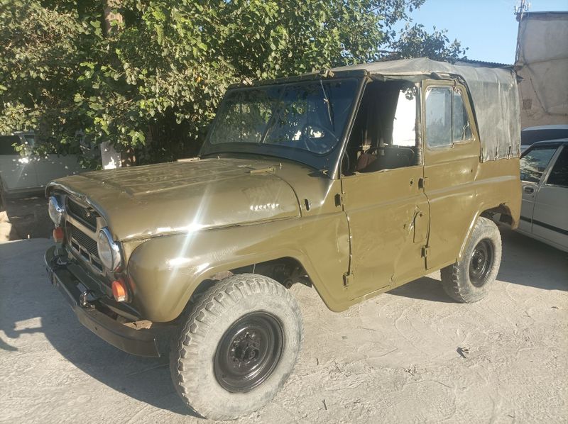 Uaz sotiladi holati zur