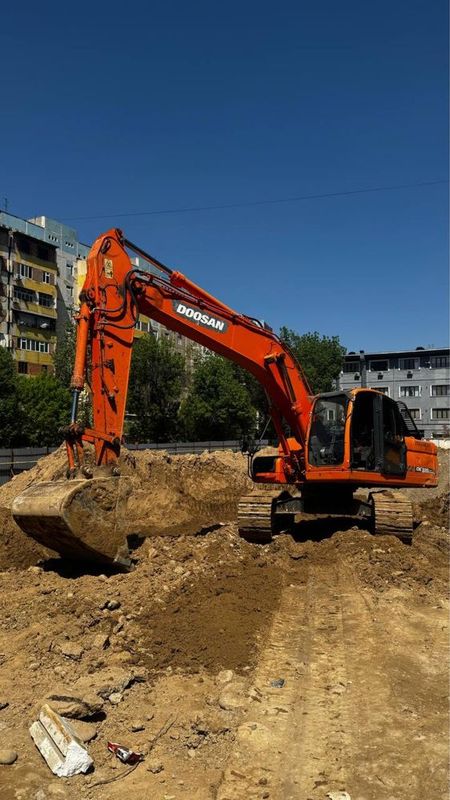 Доссан 225 екскаватор аренда Доссан 225 екскаватор аренда