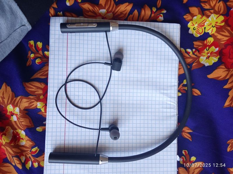 Bluetooth naushnik Bluetooth naushnik