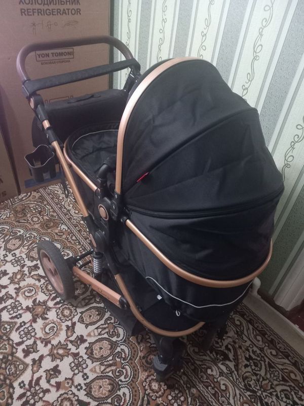 Kolyaska sotiladi srochno