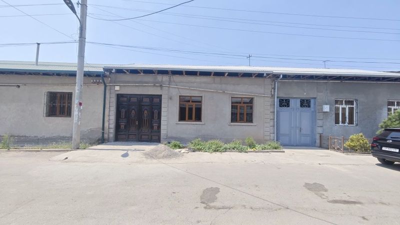 Xonobodta Hovli sotiladi