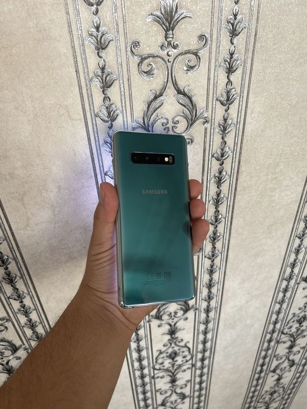 Samsung S10 PLUS 128Gb Tinu qirilmagan