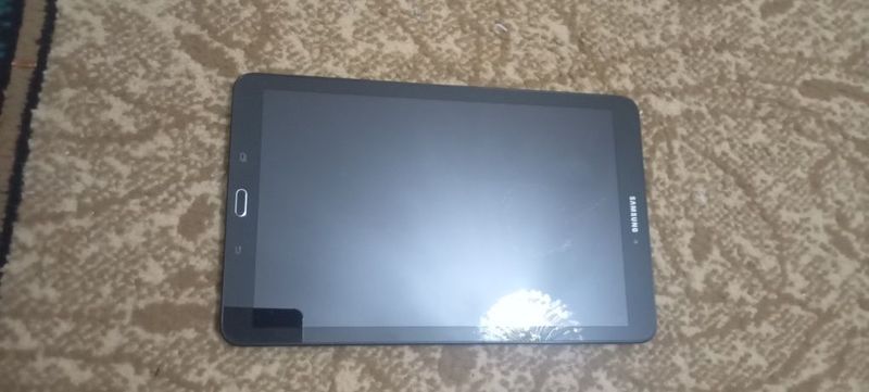 Samung galaxy tab e planshet holati ideal Samung galaxy tab e planshet holati ideal