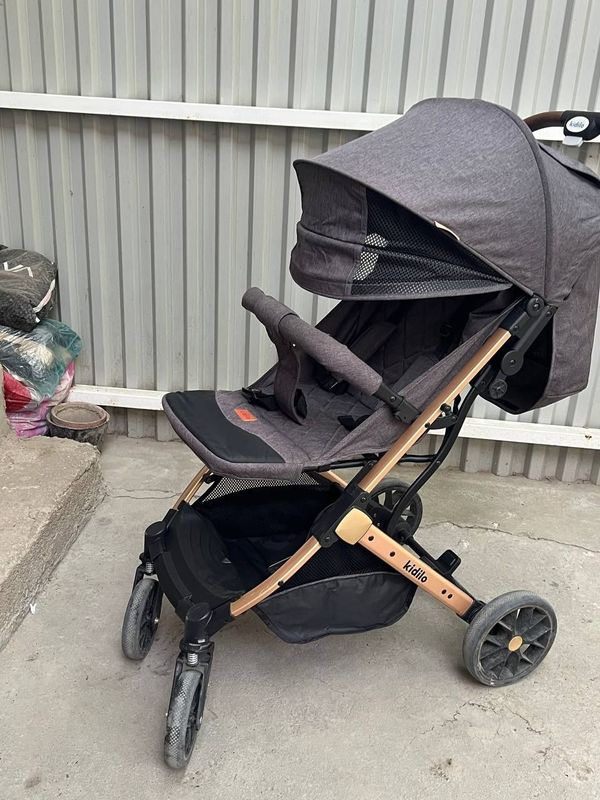 Коляска детская kidilo