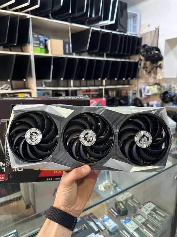msi Gaming Ztrio RX6900XT PCIe 4.0 4K UHD