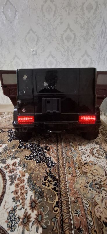 Mercedes-гелик narxi:100000
