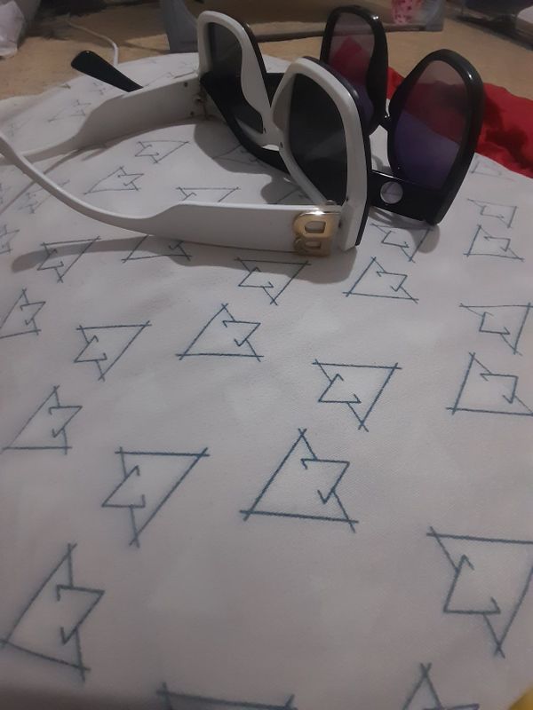 Oq va qora achki sotiladi Oq va qora achki sotiladi