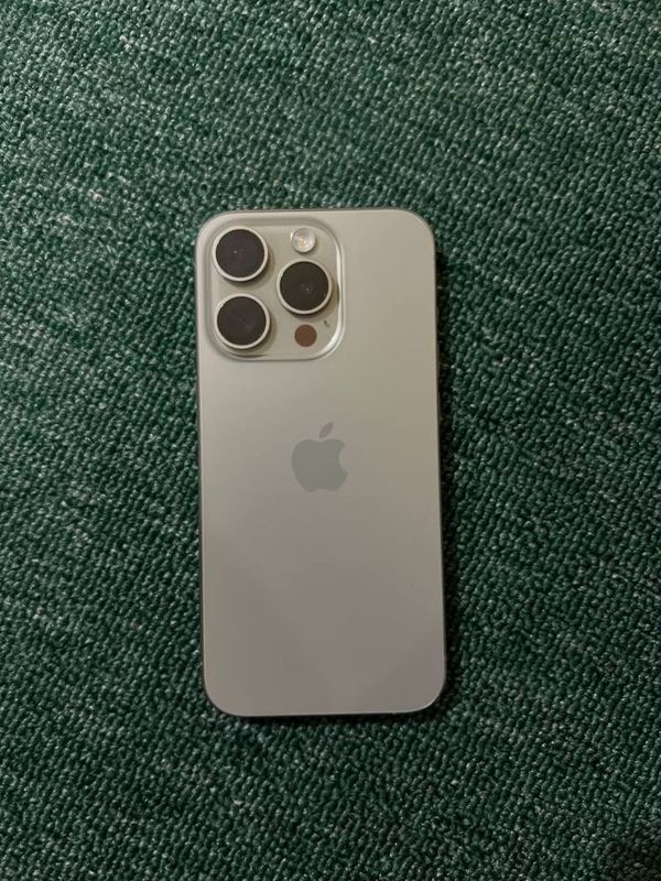 Iphone 15 pro 128 gb