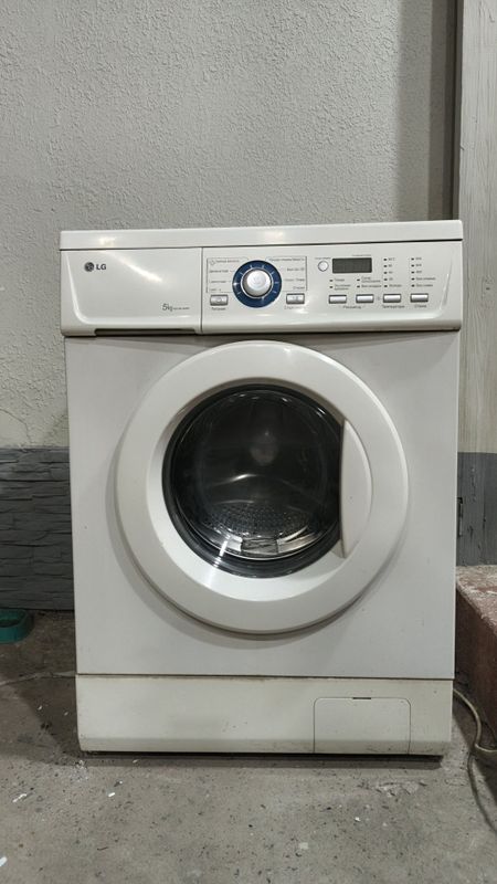 Стиральная машина LG, 5кг Стиральная машина LG, 5кг