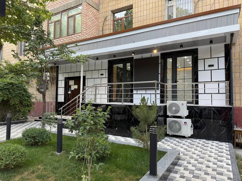 Аренда коммерческой недвижимости ЦУМ 93м² Аренда коммерческой недвижимости ЦУМ 93м²