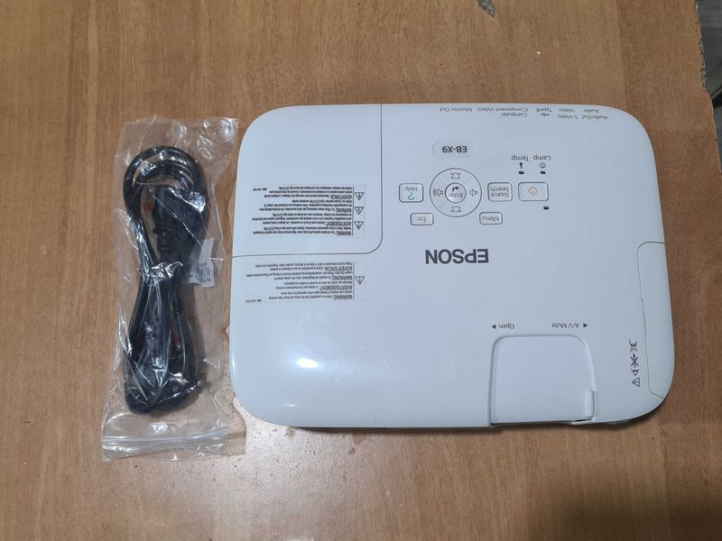 Проектор Epson EB-X9 3000лм Проектор Epson EB-X9 3000лм