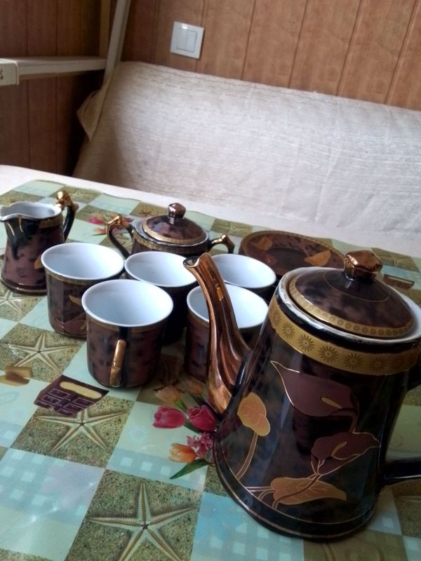 Продам кофейно-чайный сервиз Продам кофейно-чайный сервиз