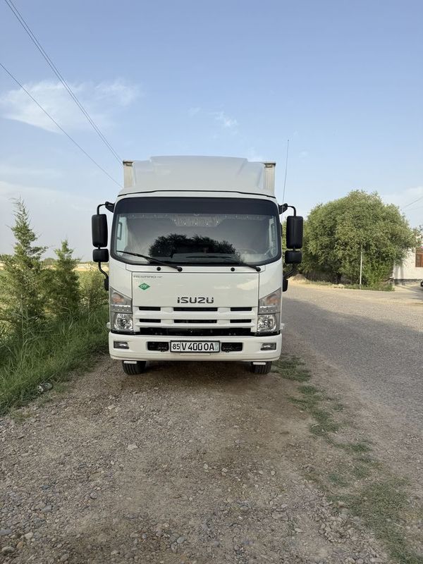 Isuzu zavadiskoy snj sotiladi Isuzu zavadiskoy snj sotiladi