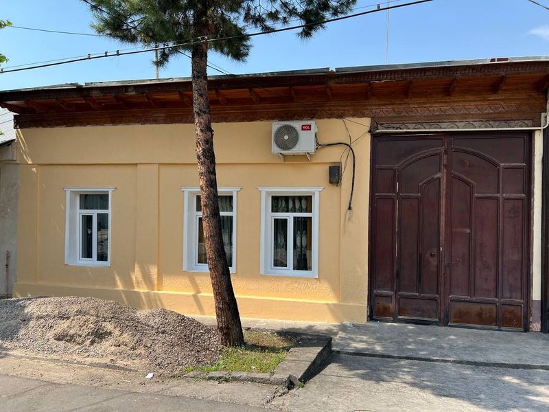 Uy 3.08 sotix, uyning yarimi qurilmoqda. Uy 3.08 sotix, uyning yarimi qurilmoqda.