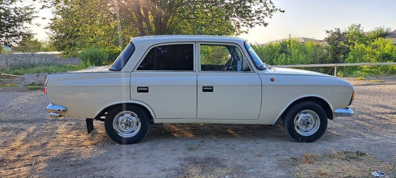 Moskvich 412. .