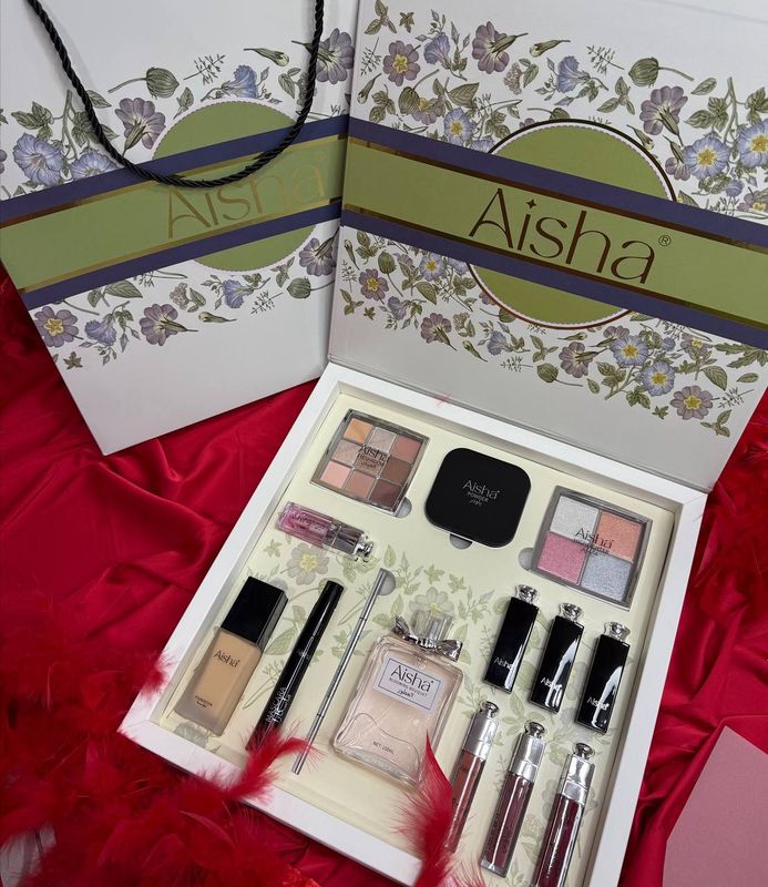 Aisha cosmetics To'plami Aisha cosmetics To'plami