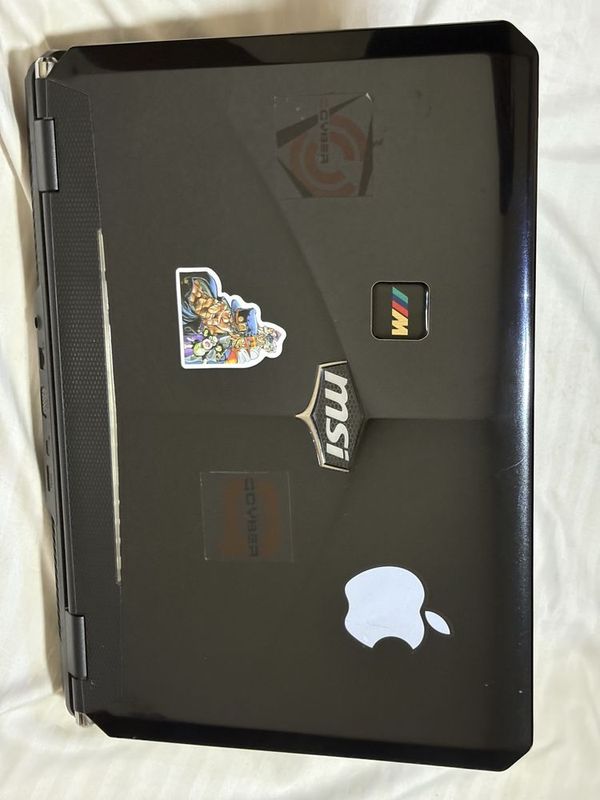 Noutbuk MSI gx60 Noutbuk MSI gx60