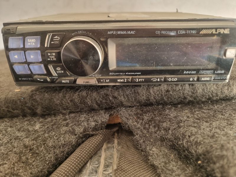 Магнитола alpine cde117ri Магнитола alpine cde117ri