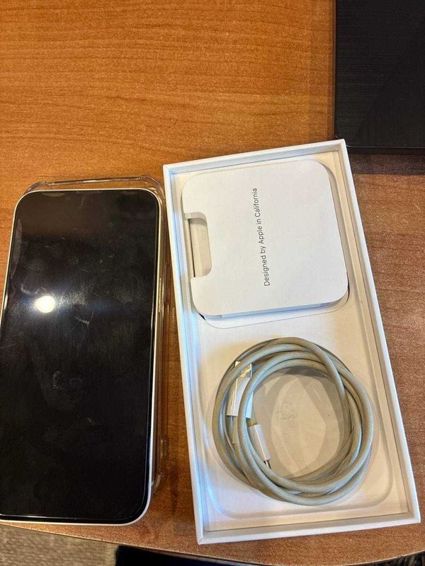 Iphone 13 цвет Starlight 128g Iphone 13 цвет Starlight 128g
