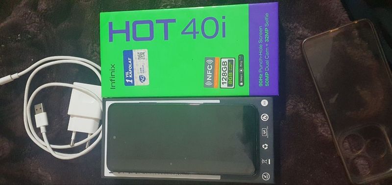 Infinix XOT 40 i