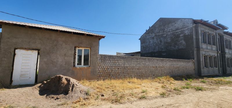 Тошкент район Замона ресторан 500м от бетонку 5соток 20м фасад+кадаст