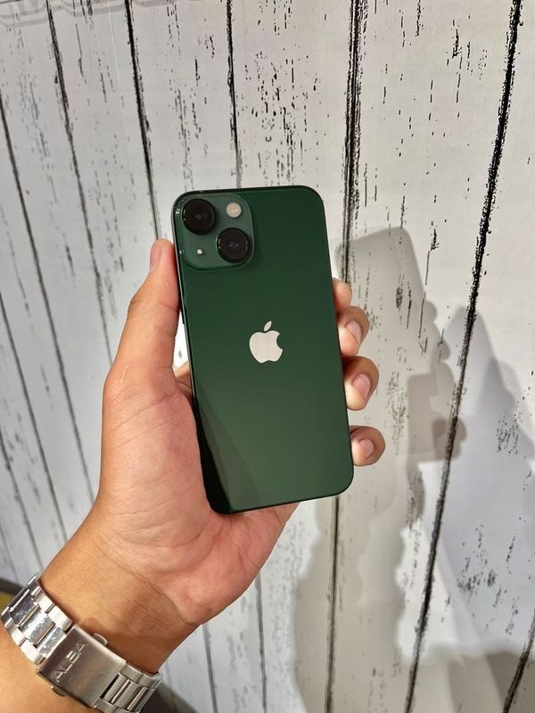 iPhone 13 mini green