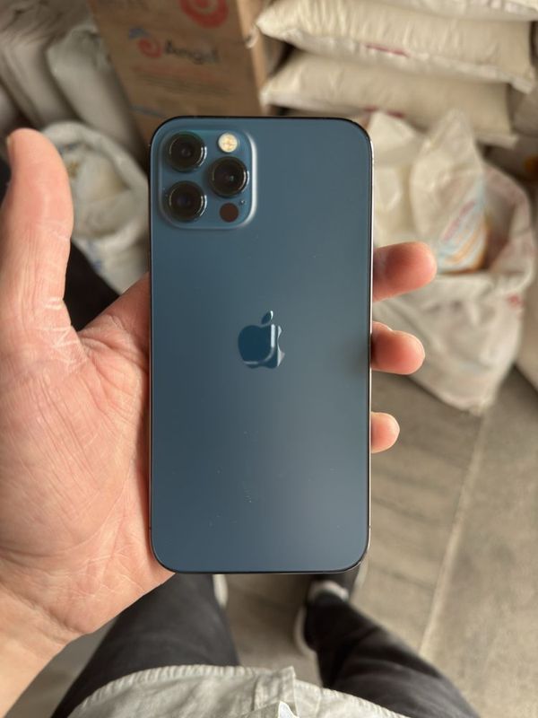 Iphone 12pro region KH/A yomkist 82% rangi kok Iphone 12pro region KH/A yomkist 82% rangi kok