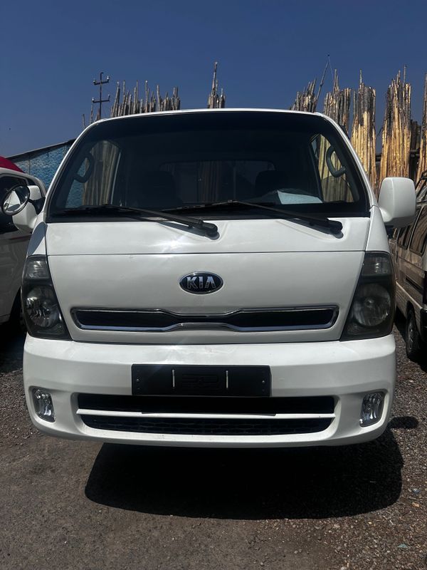 Kia Bongo III Bortli