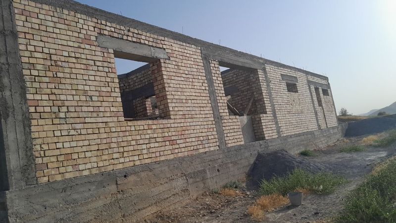 Jizzax shaxar Mchsni orqasida uchastka sotiladi