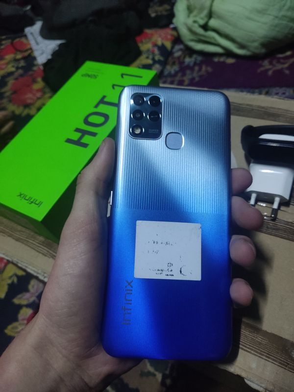 Infinix hot 11 4ga 128 talik