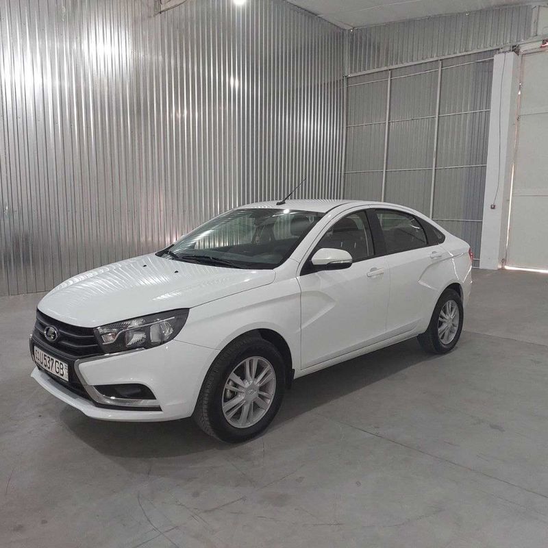 Lada Vesta 1.8 mexanika Lada Vesta 1.8 mexanika