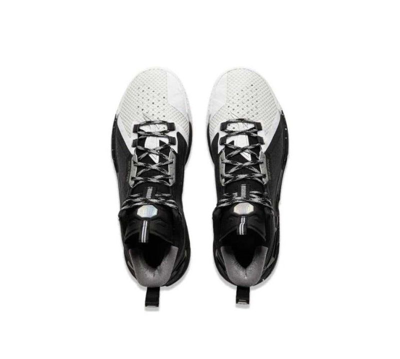 Баскетбольные кроссовки от LI-NING. BadFive 4 (оригинал).