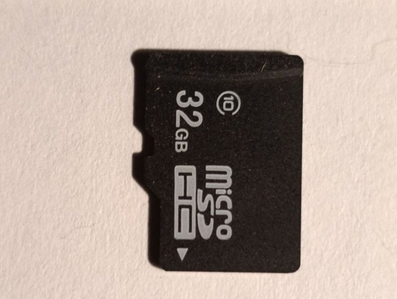 Продам карту памяти micro SD 32 Gb