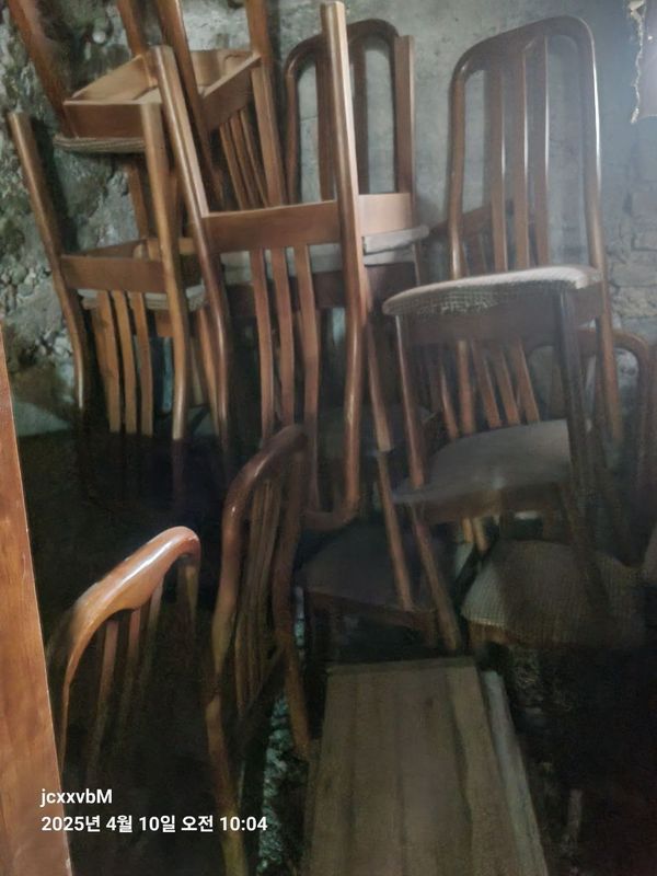 O‘quv markazlari uchun parta, stul, shkaflar sotiladi! O‘quv markazlari uchun parta, stul, shkaflar sotiladi!