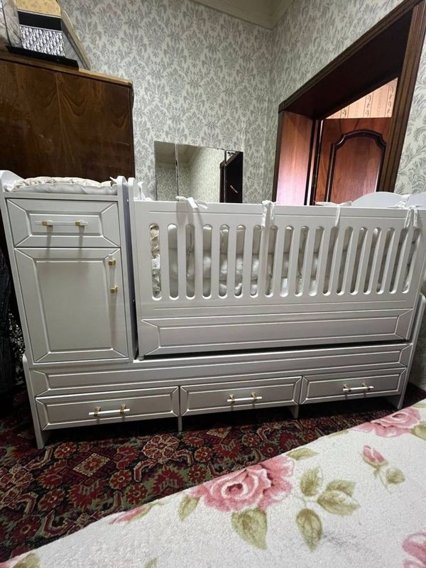 Болалар кровати ишлатилмаган енги сотилади Болалар кровати ишлатилмаган енги сотилади
