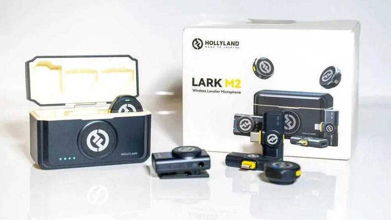HOLLYLAND Lark M2 • Беспроводной микрофон • Чистый звук HOLLYLAND Lark M2 • Беспроводной микрофон • Чистый звук