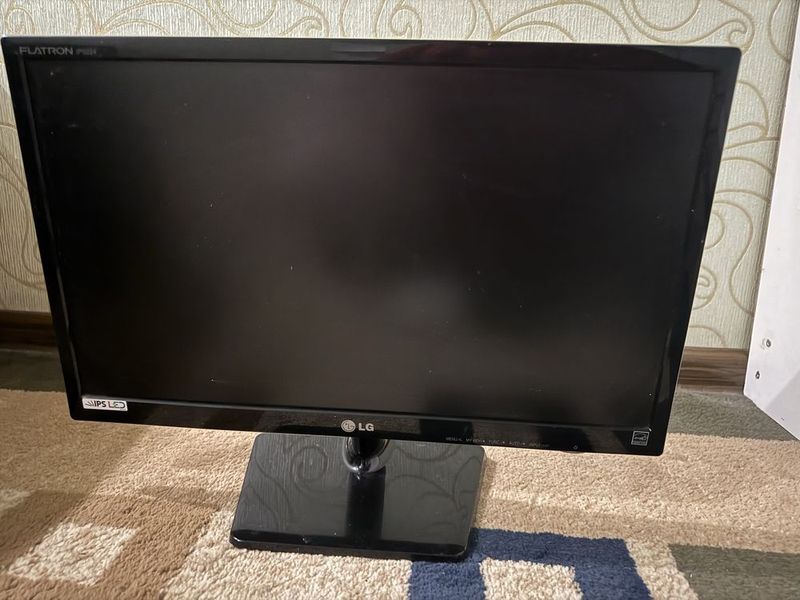 Монитор LG IPS 224 T Монитор LG IPS 224 T