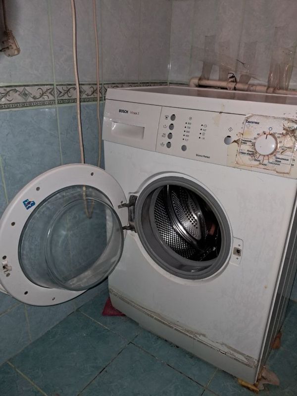 Bosch 5 kg li / 5 кг не рабочая Bosch 5 kg li / 5 кг не рабочая