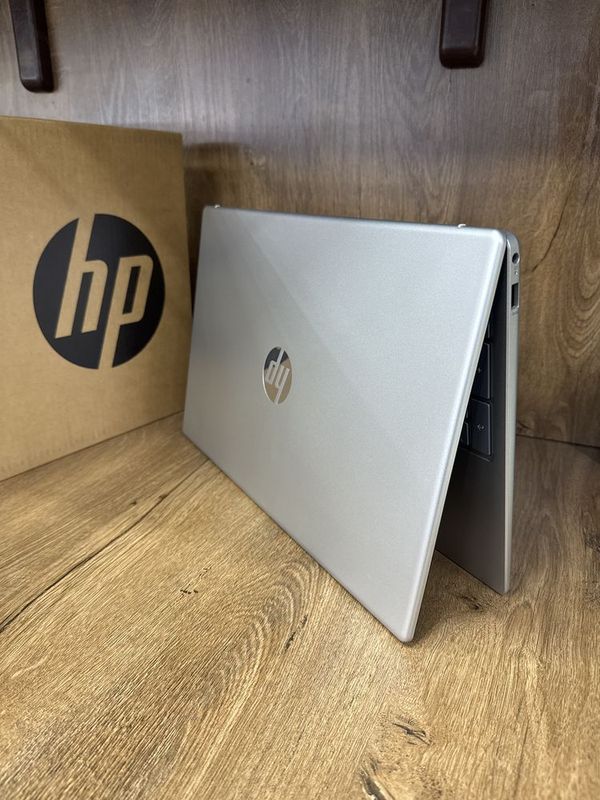 Обсолютно новые Hp i5-1334U 8/512 запечатаные ,есть количество